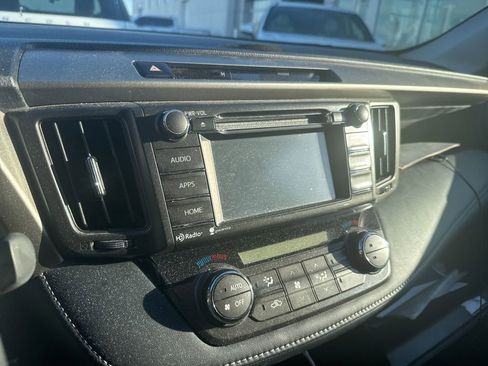 Used 2014 Toyota RAV4 XLE AWD/4WD image 13