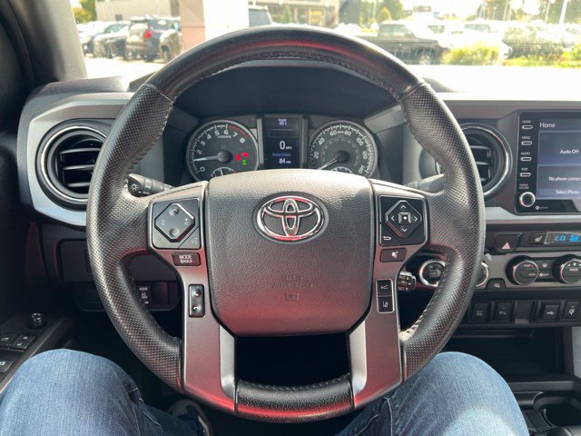 Used 2022 Toyota Tacoma TRD Off-Road w/ TRD Premium Off Road Package AWD/4WD image 14