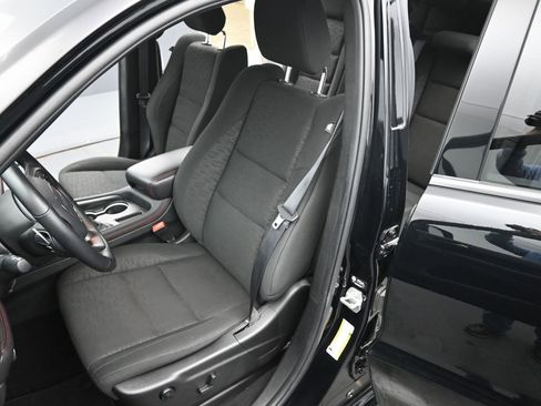 Used 2025 Dodge Durango GT image 11