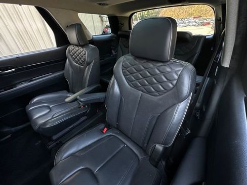 Used 2021 Hyundai Palisade Limited image 37
