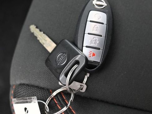 Used 2023 Nissan Frontier PRO-4X w/ Pro Convenience Package image 24