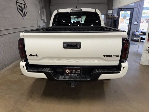 Used 2019 Toyota Tacoma TRD Pro AWD/4WD image 6