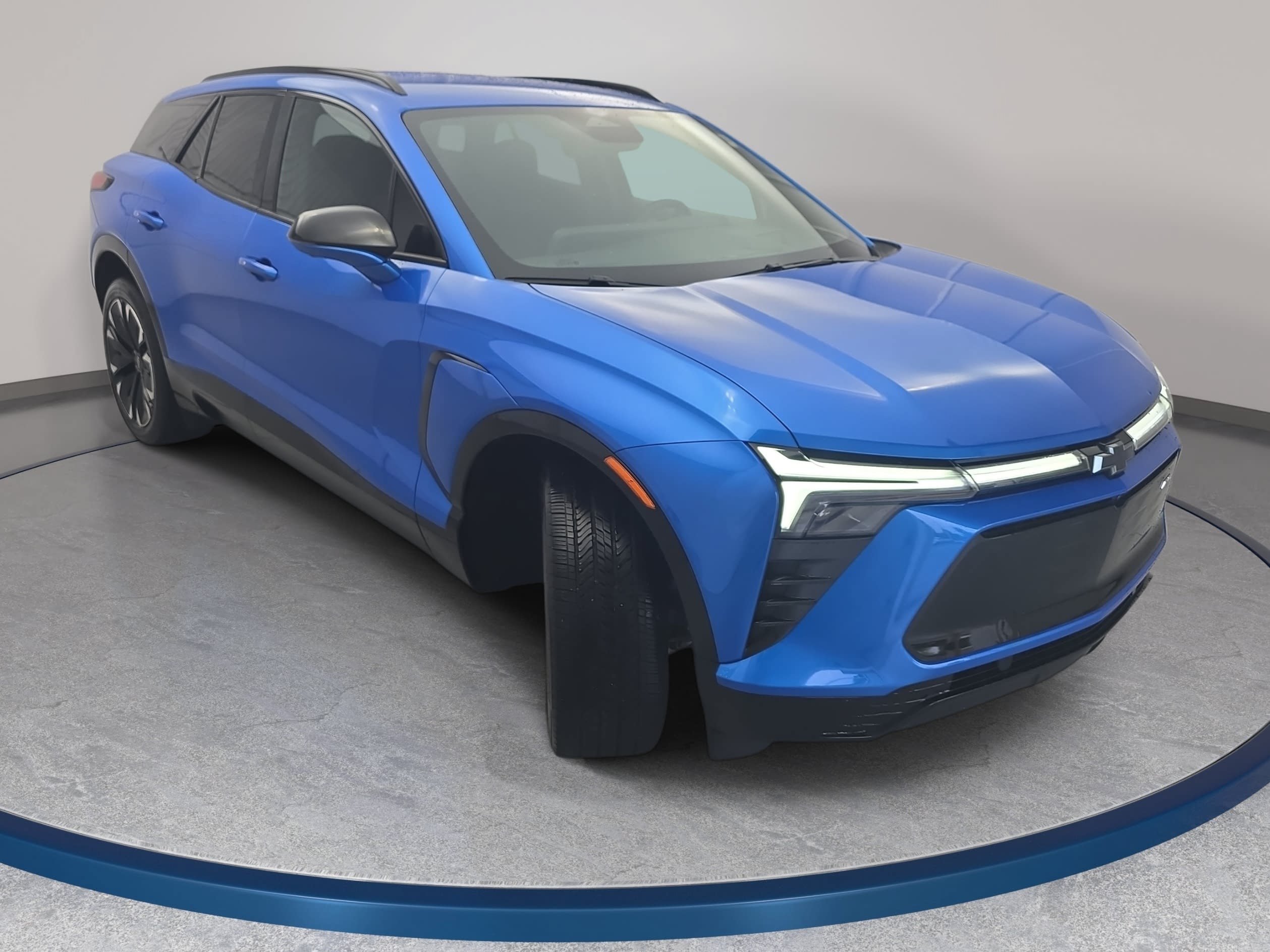 Used 2024 Chevrolet Blazer EV RS RWD image 3