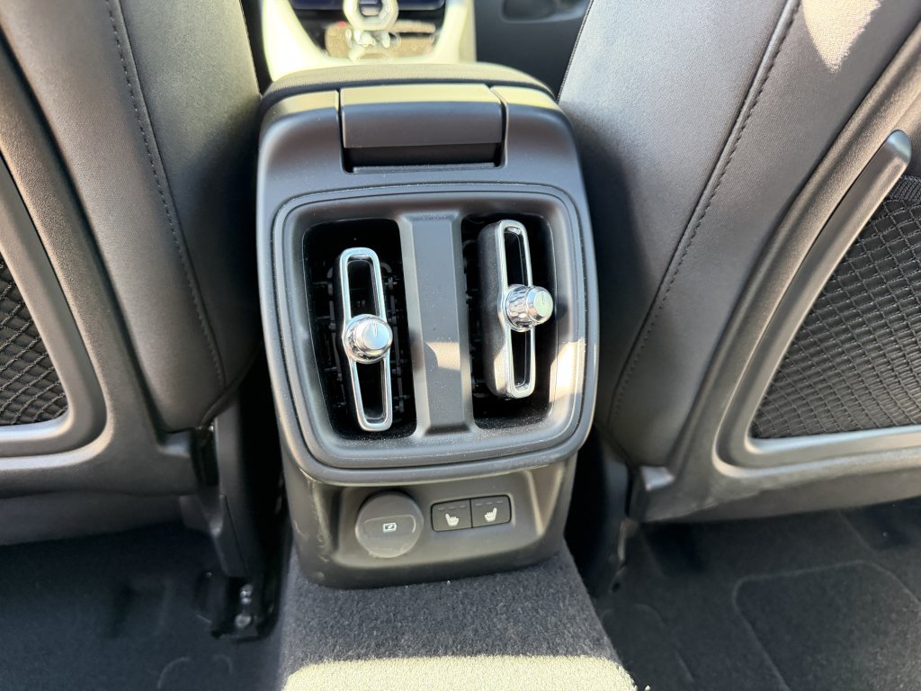 Used 2024 Polestar Polestar 2 RWD image 36