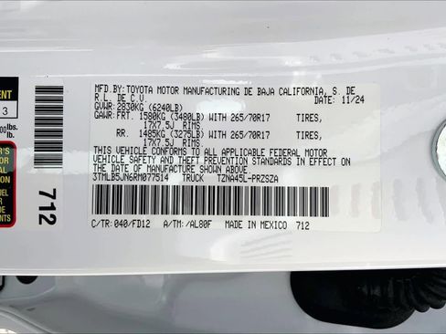 Used 2024 Toyota Tacoma TRD Off-Road image 36