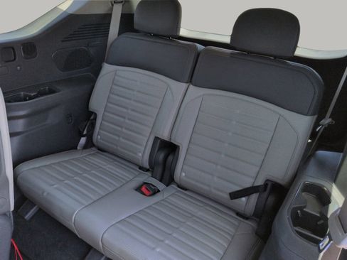 Certified 2024 Kia EV9 Land AWD/4WD image 18
