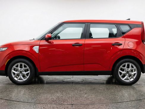 Used 2025 Kia Soul LX w/ LX Technology Package FWD image 5