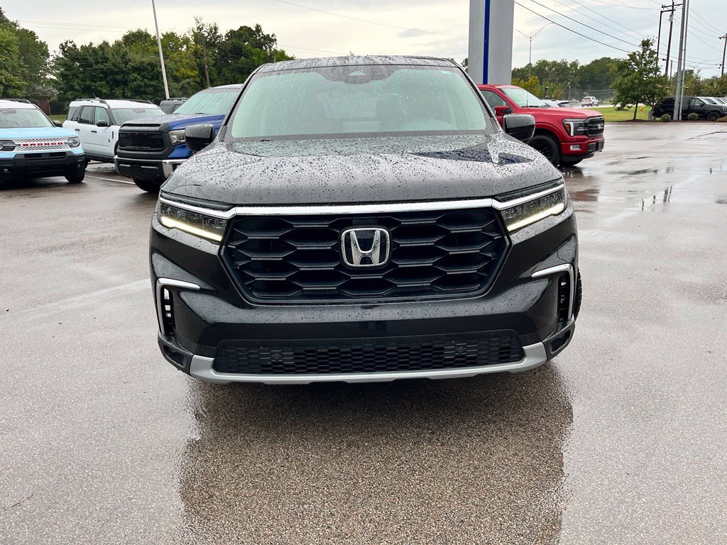 Used 2025 Honda Pilot EX-L image 2