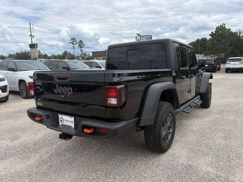 Used 2021 Jeep Gladiator Mojave w/ Trailer Tow Package AWD/4WD image 6