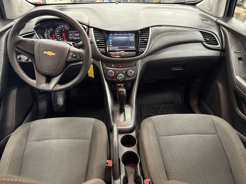 Used 2018 Chevrolet Trax LS image 20