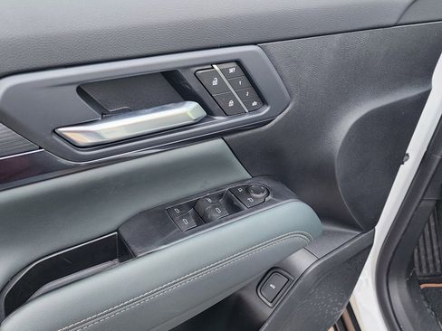 New 2026 GMC Terrain AT4 w/ Convenience Package III image 14