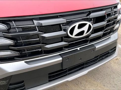 Certified 2025 Hyundai Tucson SEL FWD image 30