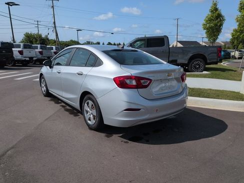 Used 2016 Chevrolet Cruze LS FWD image 3