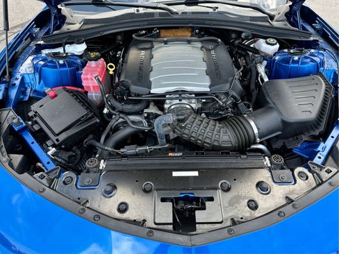 Used 2018 Chevrolet Camaro SS RWD image 23
