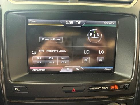 Used 2016 Ford Explorer XLT w/ Equipment Group 202A AWD/4WD image 24