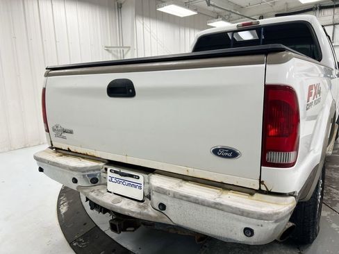 Used 2006 Ford F250 XL AWD/4WD image 23