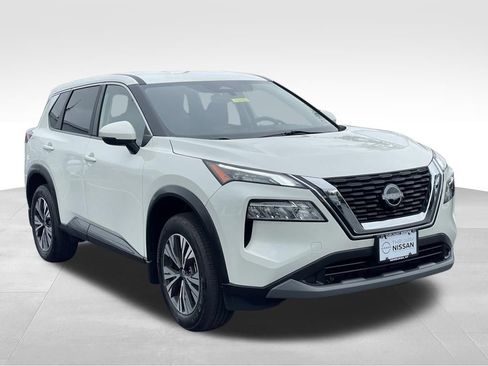 Certified 2023 Nissan Rogue SV w/ SV Premium B Package AWD/4WD image 3