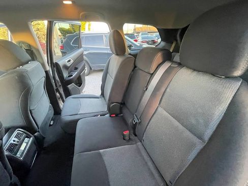 Used 2017 Nissan Pathfinder S image 13