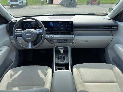 Used 2024 Hyundai Kona SEL AWD/4WD image 12