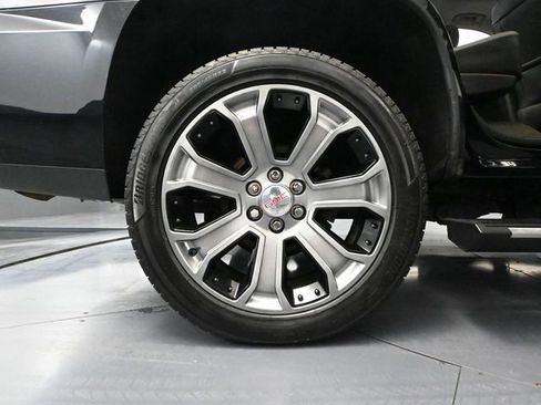 Used 2017 GMC Yukon Denali image 16