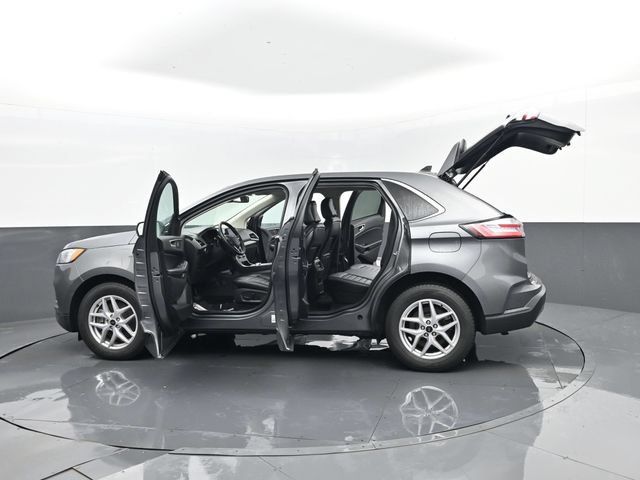 Used 2024 Ford Edge SEL AWD/4WD image 30