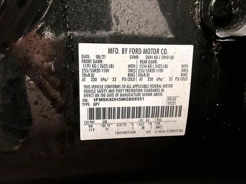 Certified 2021 Ford Explorer XLT w/ Equipment Group 202A image 34