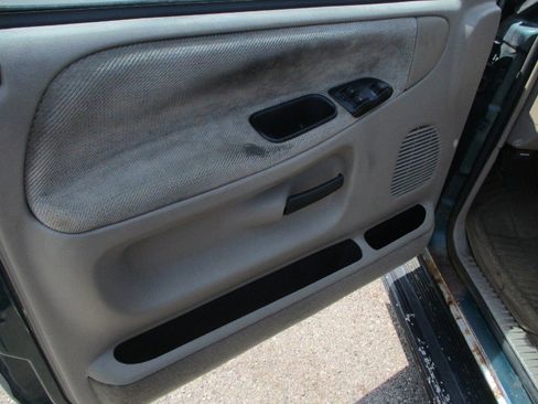 Used 1996 Dodge Ram 1500 Truck 2WD Club Cab image 14