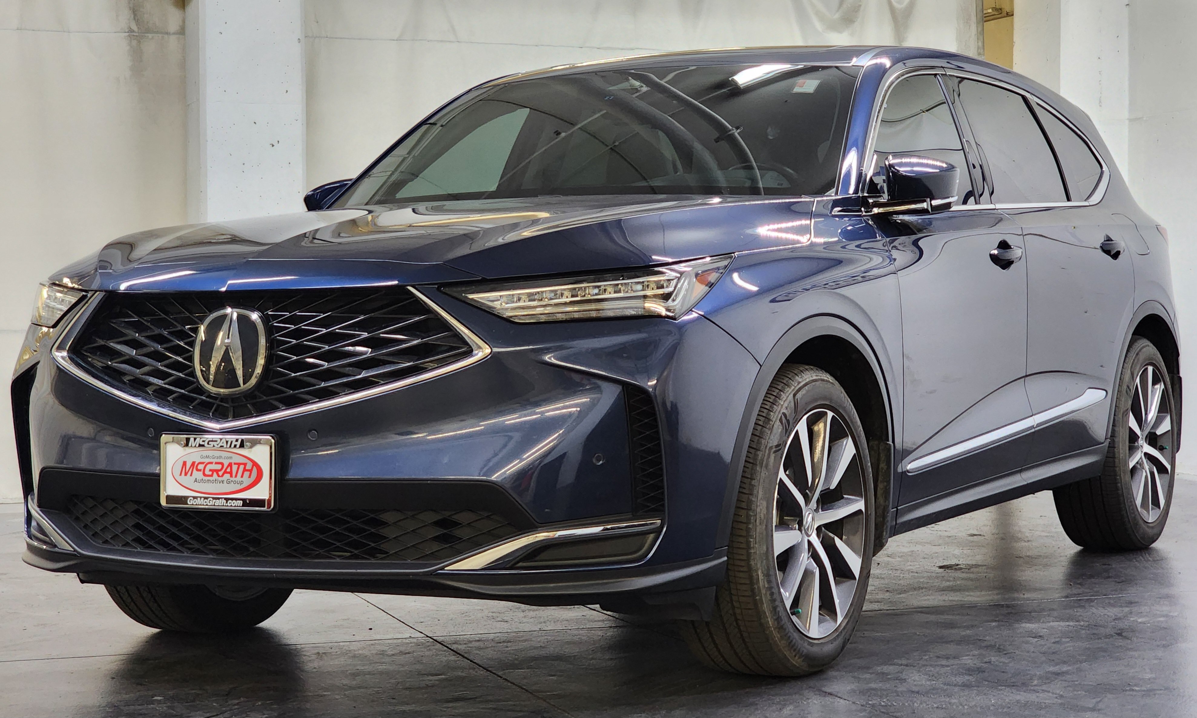 Certified 2025 Acura MDX w/ Technology Package AWD/4WD image 11