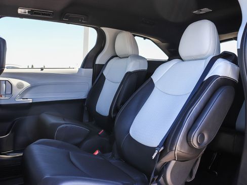New 2026 Toyota Sienna XSE AWD/4WD image 22