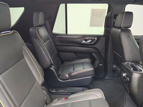 Used 2021 GMC Yukon SLT w/ SLT Premium Package image 25