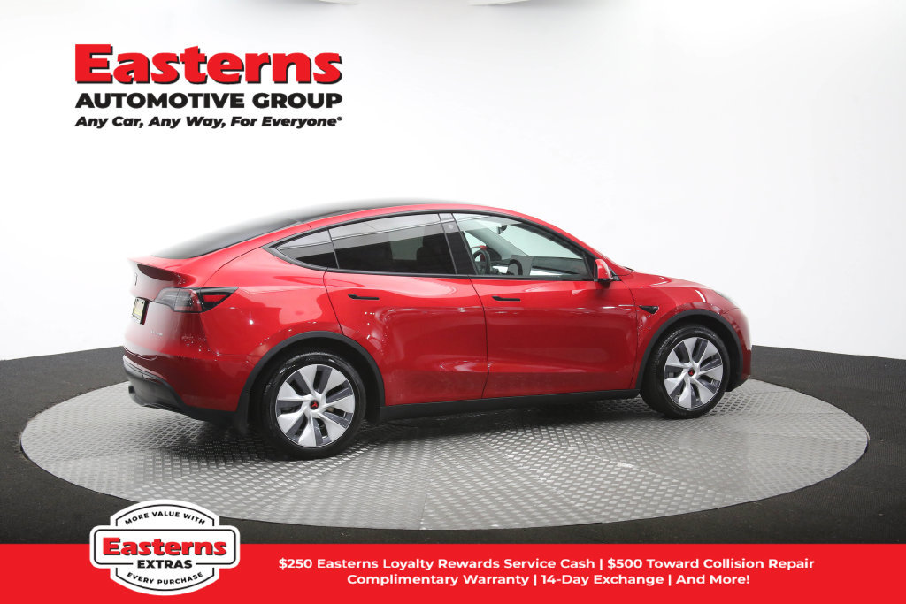 Used 2021 Tesla Model Y Long Range AWD/4WD image 40