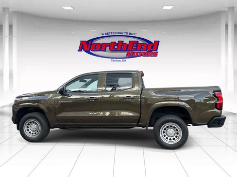 Used 2023 Chevrolet Colorado W/T RWD image 4