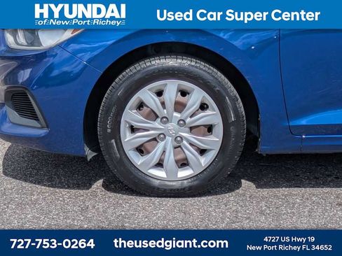 Used 2020 Hyundai Accent SE FWD image 9