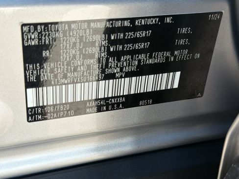 Used 2025 Toyota RAV4 LE AWD/4WD image 31