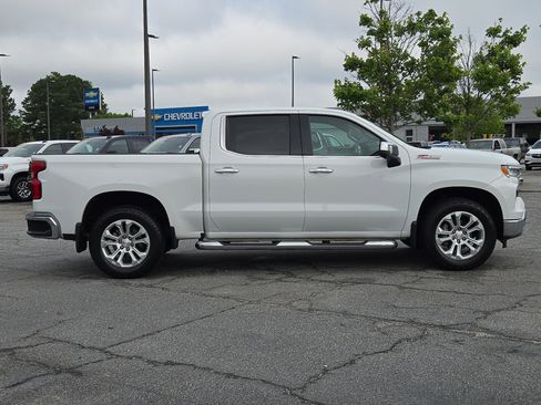 Used 2023 Chevrolet Silverado 1500 LTZ w/ LTZ Premium Package AWD/4WD image 8