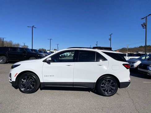 Used 2022 Chevrolet Equinox RS w/ RS Leather Package image 2