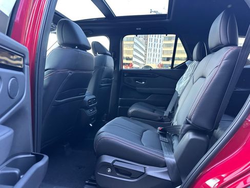 New 2025 Honda Pilot TrailSport image 18