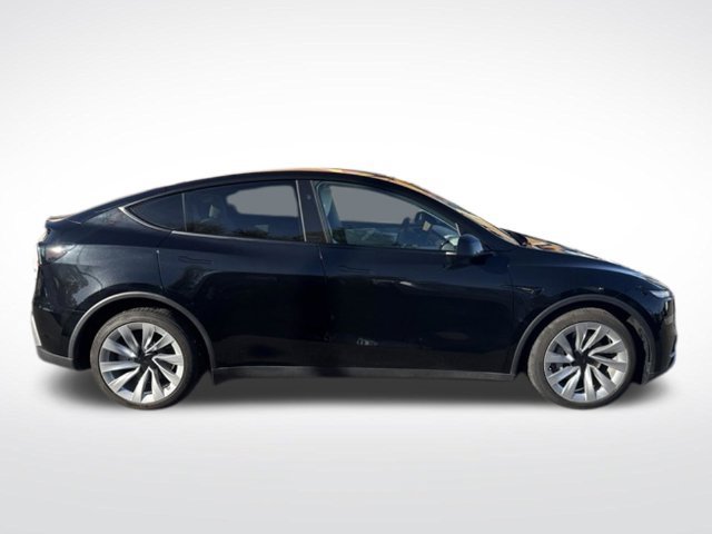 Used 2026 Tesla Model Y Long Range AWD/4WD image 2