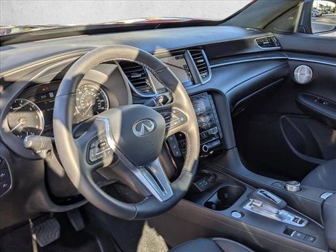 Used 2025 INFINITI QX50 Sport image 12