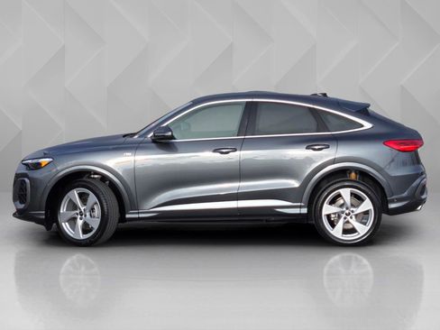 New 2025 Audi Q5 Premium Plus AWD/4WD image 3