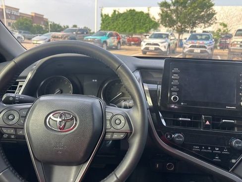 Used 2024 Toyota Camry SE FWD image 10