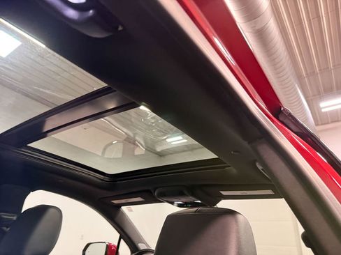 Used 2024 Cadillac XT5 Premium Luxury image 17