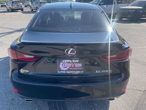 Used 2016 Lexus IS 200t RWD image 9