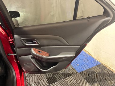 Used 2013 Chevrolet Malibu LTZ image 17