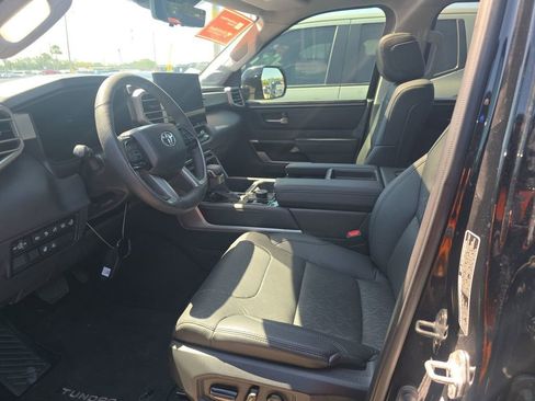 Used 2023 Toyota Tundra Limited AWD/4WD image 14