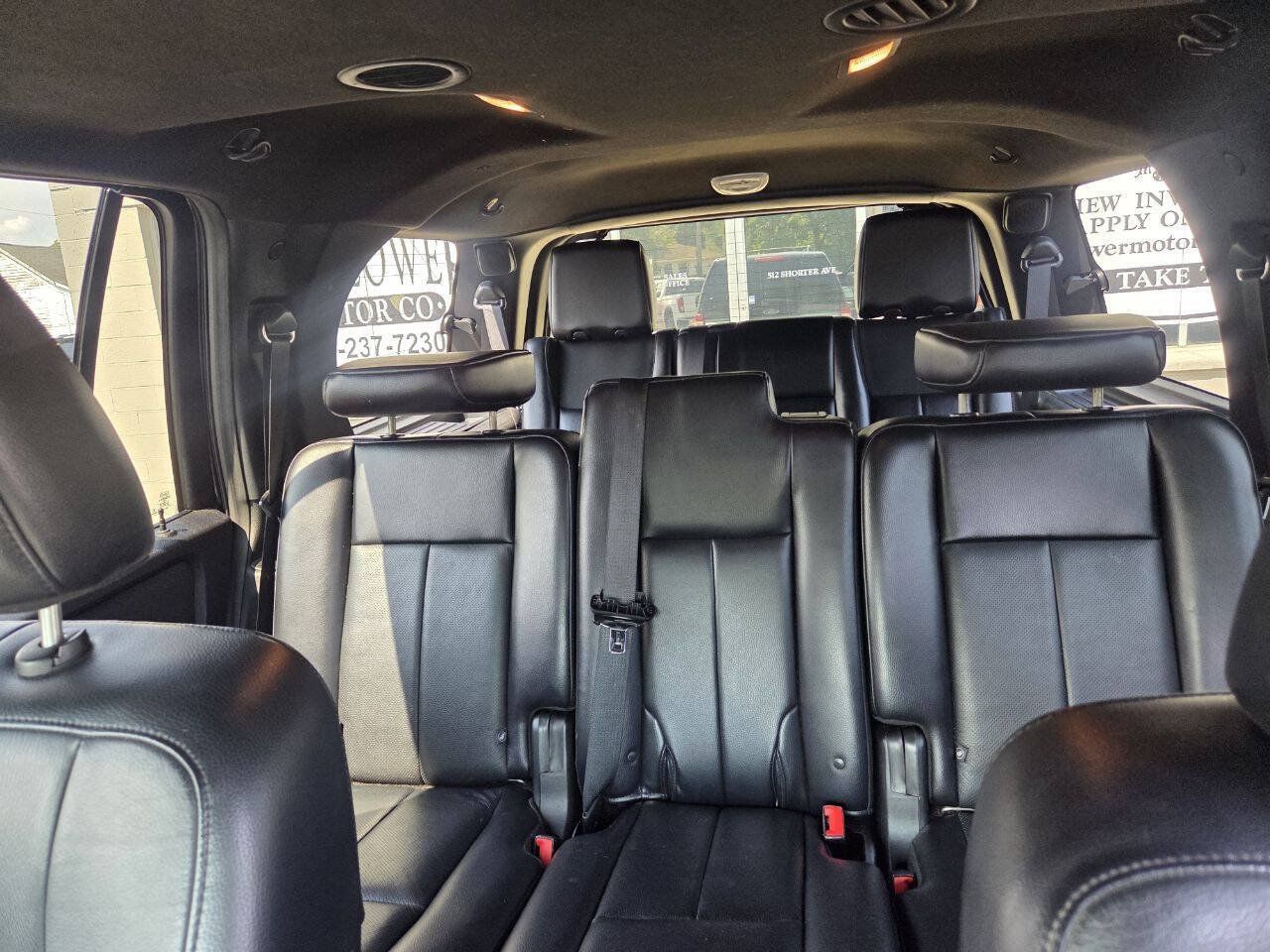 Used 2017 Ford Expedition XLT w/ Equipment Group 202A RWD image 11