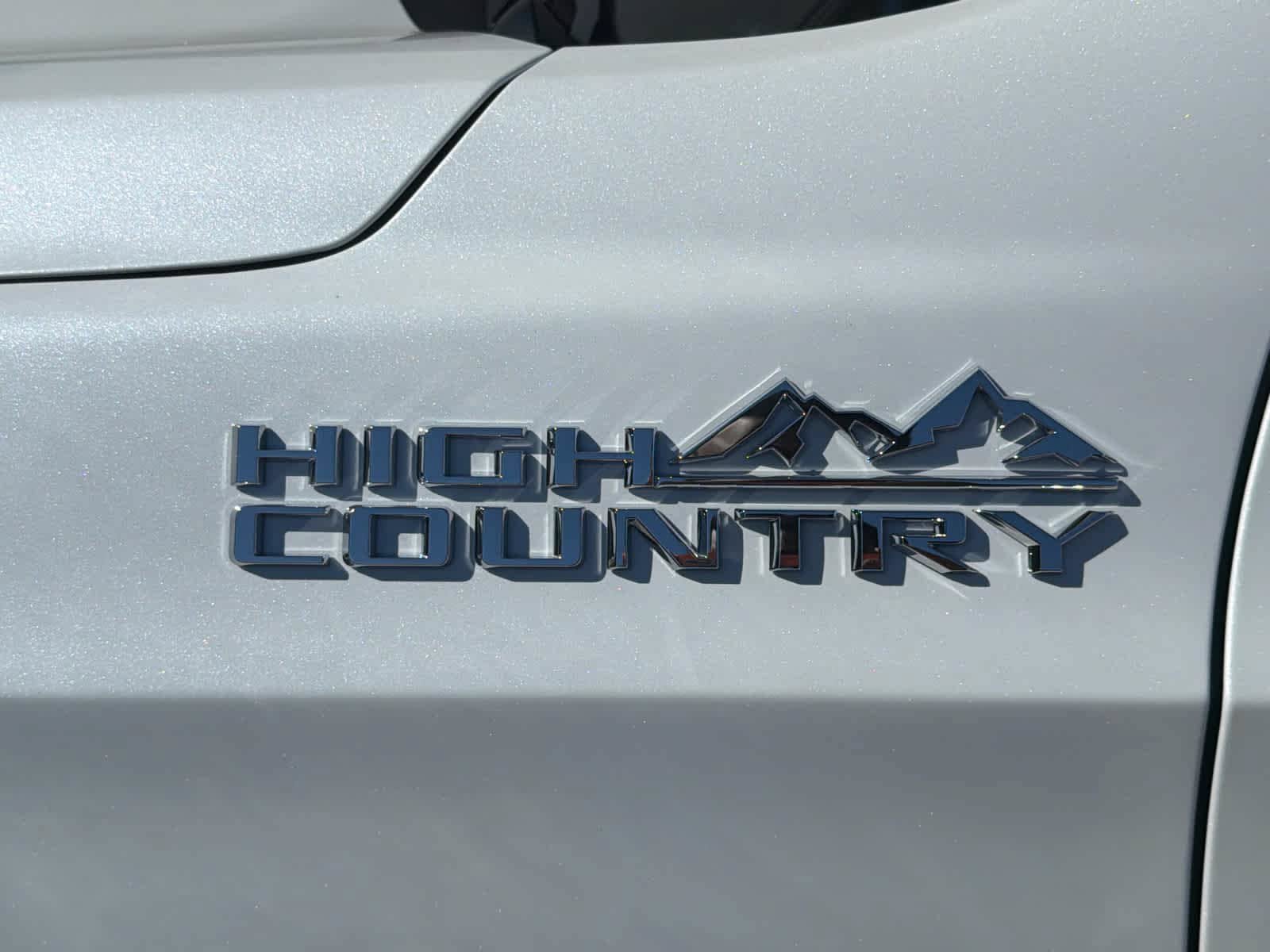 New 2027 Chevrolet Tahoe High Country w/ Sun And Tow Package AWD/4WD image 14