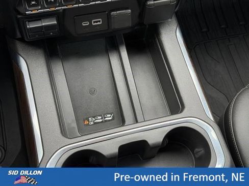 Used 2021 GMC Sierra 1500 SLT w/ SLT Premium Plus Package AWD/4WD image 13