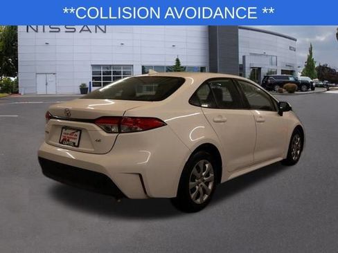 Used 2024 Toyota Corolla LE image 4