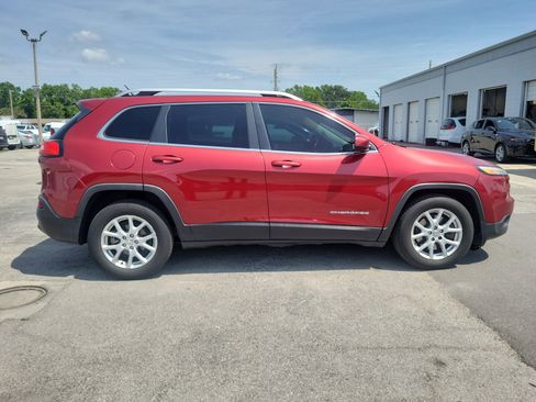 Used 2015 Jeep Cherokee Latitude w/ Comfort/Convenience Group FWD image 8